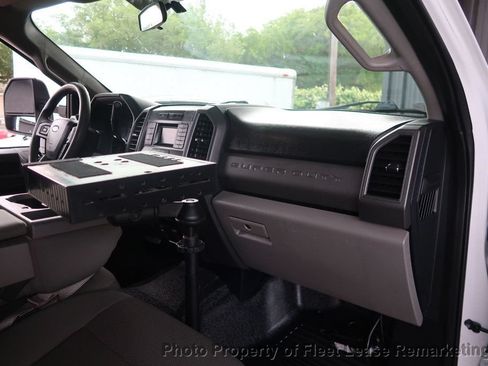 Used 2017 Ford F250 XL w/ Power Equipment Group AWD/4WD image 22