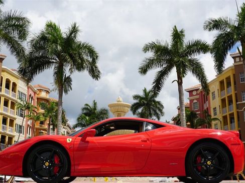 Used 2010 Ferrari 458 Italia Coupe RWD image 28