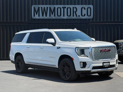 Used 2022 GMC Yukon XL Denali w/ Max Trailering Package AWD/4WD image 1