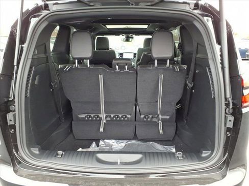 New 2026 Chrysler Pacifica Limited w/ S Appearance Package image 19