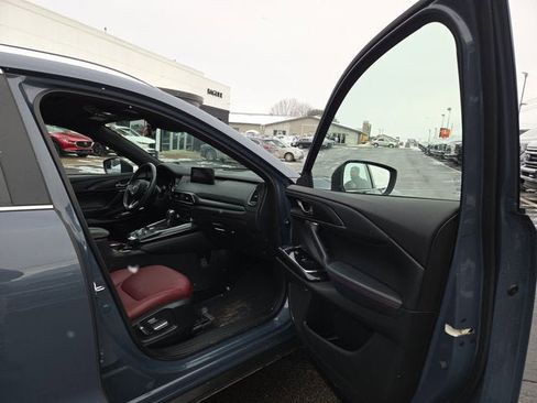 Used 2023 MAZDA CX-9 Carbon Edition image 13