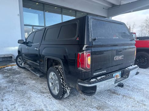 Used 2018 GMC Sierra 1500 SLT image 3
