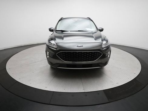 Used 2020 Ford Escape SEL image 11