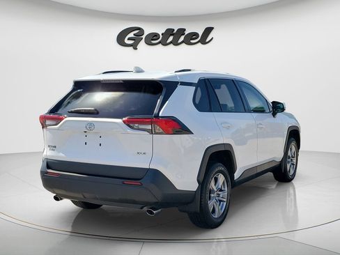 Used 2024 Toyota RAV4 XLE w/ Convenience Package FWD image 5