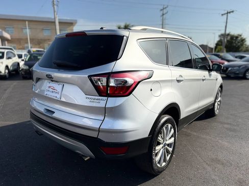 Used 2017 Ford Escape Titanium FWD image 3