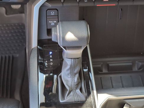 Used 2024 Toyota Tundra SR5 w/ SR5 Premium Package AWD/4WD image 24