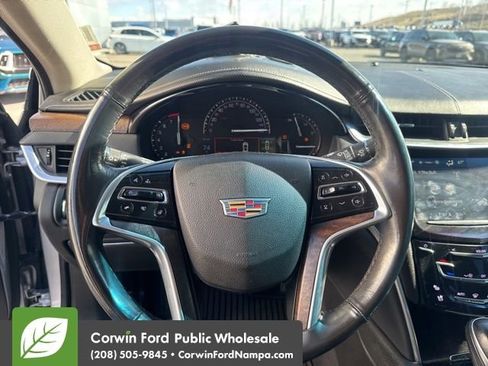 Used 2018 Cadillac XTS Luxury image 7