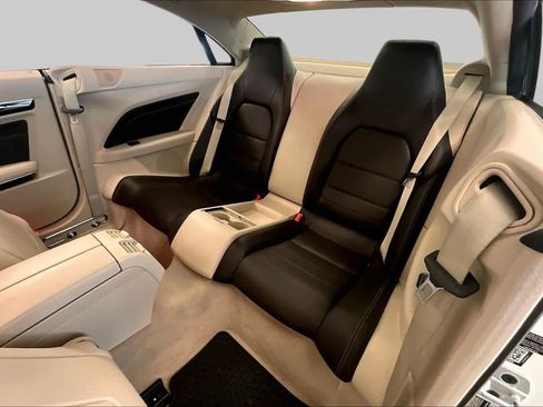 Used 2016 Mercedes-Benz E 400 Coupe image 17