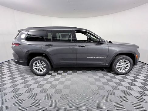 New 2025 Jeep Grand Cherokee L Laredo image 8