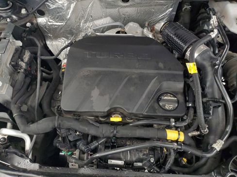 Used 2025 Chevrolet Trax LT image 9