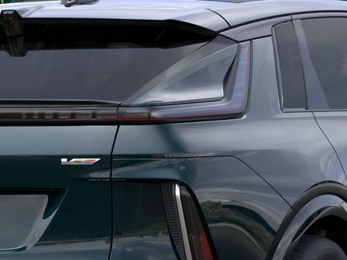 New 2026 Cadillac Lyriq V AWD/4WD image 11