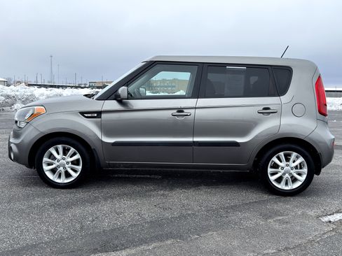 Used 2013 Kia Soul image 6