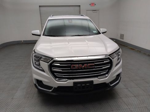 Used 2022 GMC Terrain SLT AWD/4WD image 14