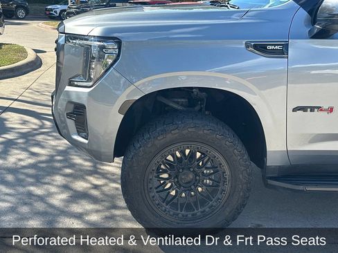 Used 2024 GMC Yukon AT4 AWD/4WD image 25