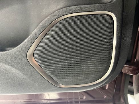 Used 2021 Lincoln Nautilus Reserve w/ Equipment Group 201A image 17