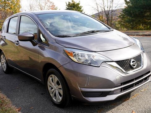 Used 2018 Nissan Versa Note S FWD image 3