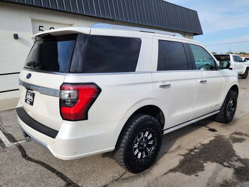 Used 2019 Ford Expedition Platinum image 7
