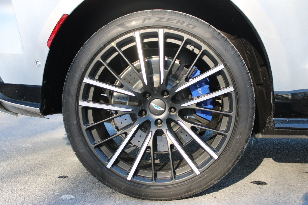 Used 2026 Aston Martin DBX 707 AWD/4WD image 7