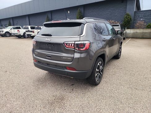 Used 2024 Jeep Compass Limited image 7