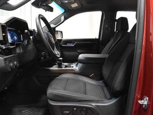 Used 2023 Chevrolet Silverado 1500 LT Trail Boss w/ Protection Package AWD/4WD image 8