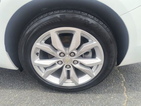 Used 2016 Chevrolet Impala LT FWD image 9