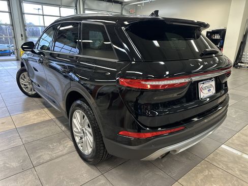 Used 2021 Lincoln Corsair AWD image 12