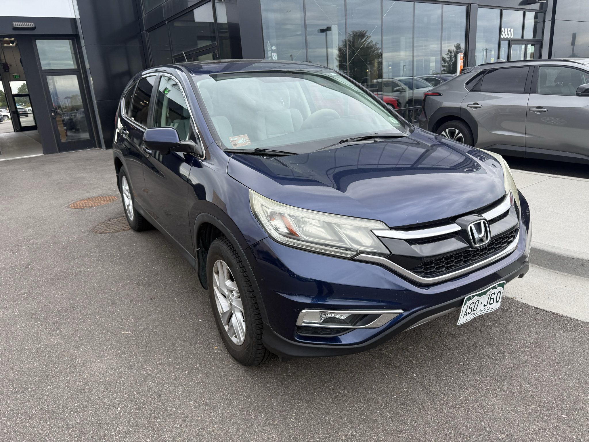Used 2015 Honda CR-V EX image 2
