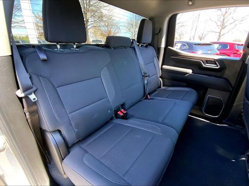 Used 2025 Chevrolet Silverado 1500 LT AWD/4WD image 33