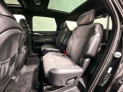 Certified 2025 Hyundai Palisade Calligraphy image 11