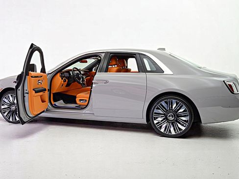 Used 2025 Rolls-Royce Ghost AWD/4WD image 6