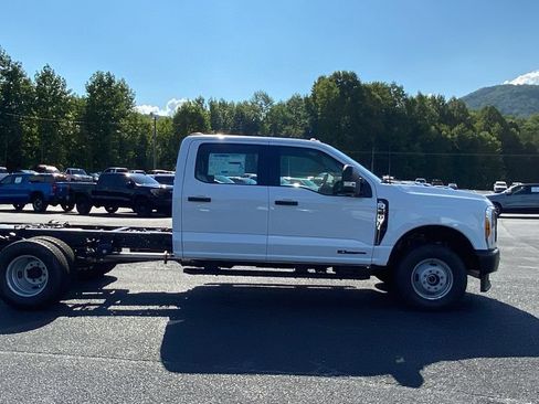 New 2026 Ford F350 XL AWD/4WD image 4