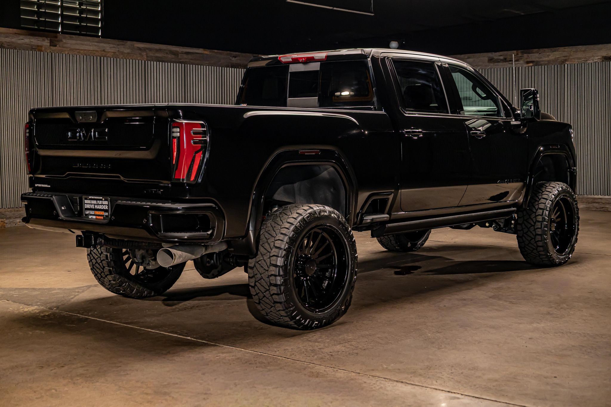 Used 2026 GMC Sierra 2500 AT4 w/ AT4 Premium Plus Package AWD/4WD image 10