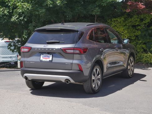 Certified 2025 Ford Escape Platinum AWD/4WD image 22
