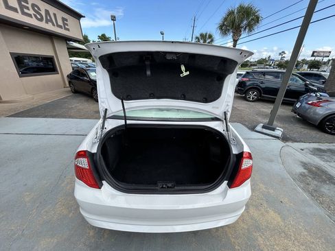 Used 2012 Ford Fusion SE FWD image 9