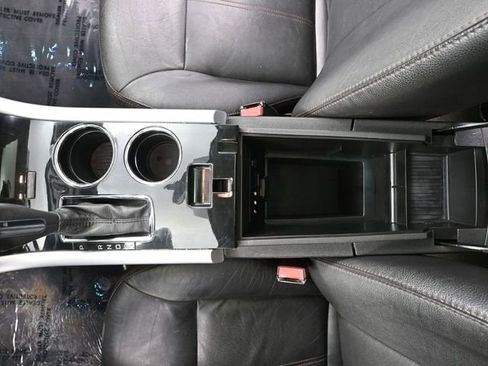 Used 2013 Ford Edge Limited image 32