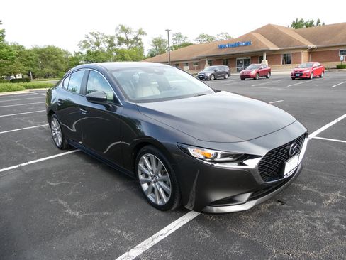 Used 2020 MAZDA MAZDA3 AWD Sedan w/ Select Package image 3