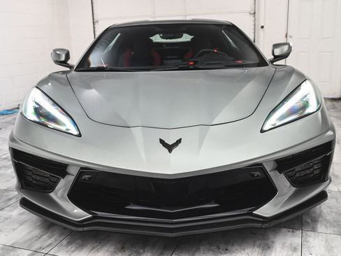 Used 2023 Chevrolet Corvette Stingray Preferred Cpe w/ Z51 Performance Package RWD image 2