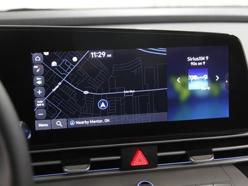 Used 2023 Hyundai Elantra Limited FWD image 10