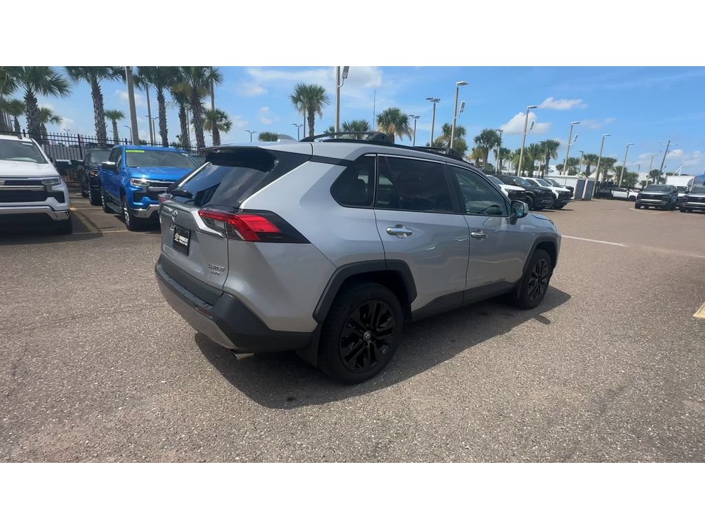 Used 2022 Toyota RAV4 Limited AWD/4WD image 2
