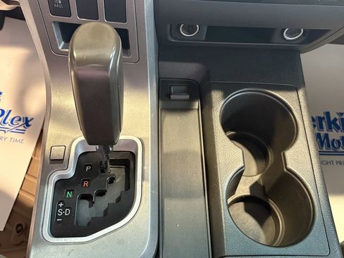Used 2010 Toyota Tundra 2WD CrewMax image 18