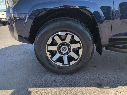 Used 2021 Toyota 4Runner TRD Off-Road Premium w/ Moonroof Package image 27