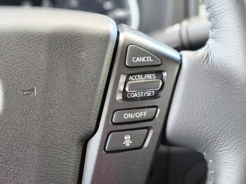 Certified 2025 Nissan Frontier SV w/ SV Convenience Package RWD image 17