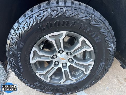 Used 2025 Chevrolet Silverado 1500 LT image 7