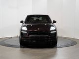 Used 2024 Porsche Macan image 2