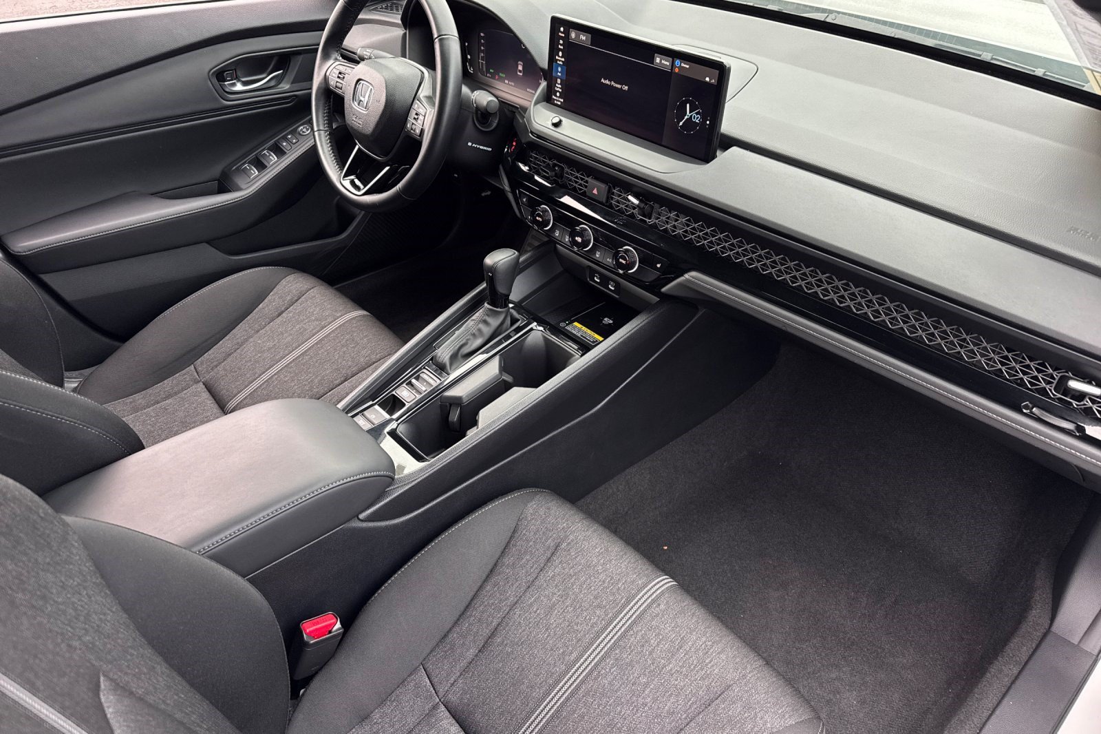 Used 2025 Honda Accord Sport image 32