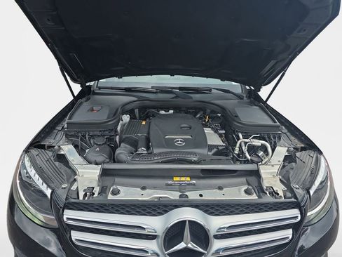 Used 2019 Mercedes-Benz GLC 300 4MATIC image 24