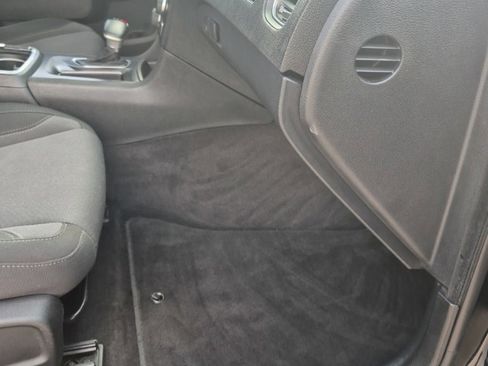 Used 2018 Dodge Charger SXT Plus image 29