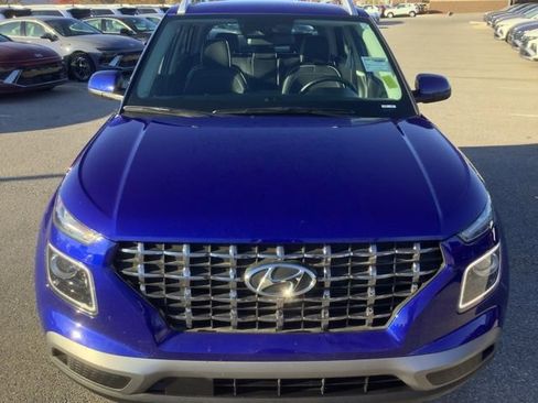Certified 2024 Hyundai Venue Limited image 8
