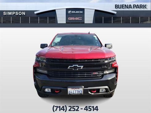 Used 2020 Chevrolet Silverado 1500 LT Trail Boss w/ Convenience Package image 3