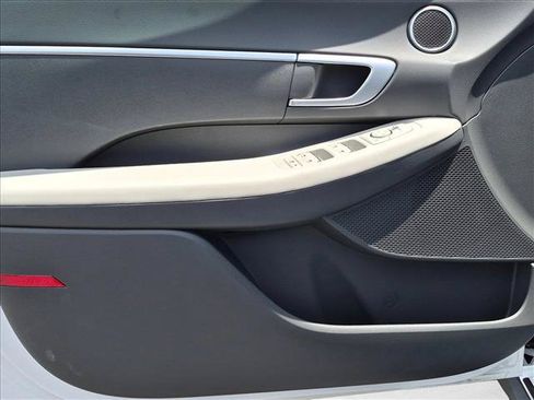 Certified 2026 Hyundai Sonata SE FWD image 15